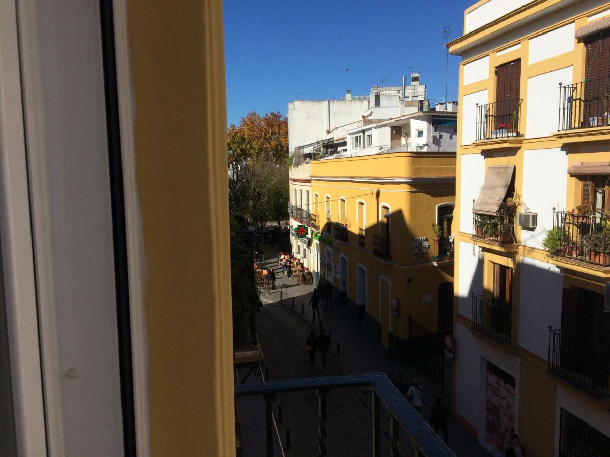 Peris Mencheta Apartment Seville Exterior photo